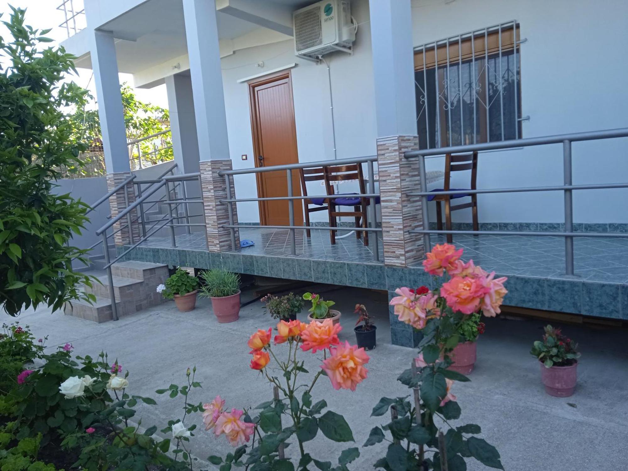 Vila N Dervishi วญอเรอ ภายนอก รูปภาพ